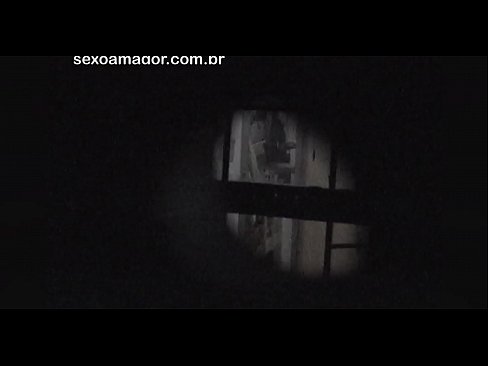 ❤️ Si Blondie sekretong nakuhaan og video sa usa ka voyeur sa kasilinganan nga gitago sa luyo sa mga haw-ang nga tisa ❤ Porn video sa amon ❌️❤